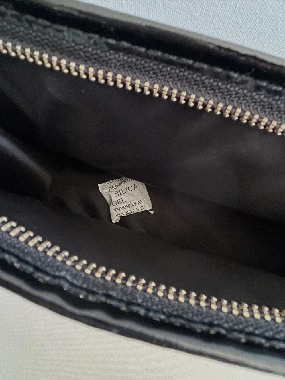 MOR Destination Rome Stand-Up Cosmetic Case NWOT